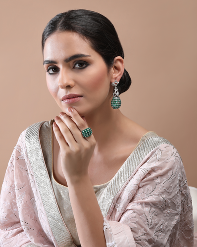 14K GOLD EARRINGS STUDDED WITH DIAMOND & EMERALDS