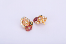 Load image into Gallery viewer, 18K GOLD EARRINGS STUDDED WITH RUBY AND UNCUT DIAMONDS
