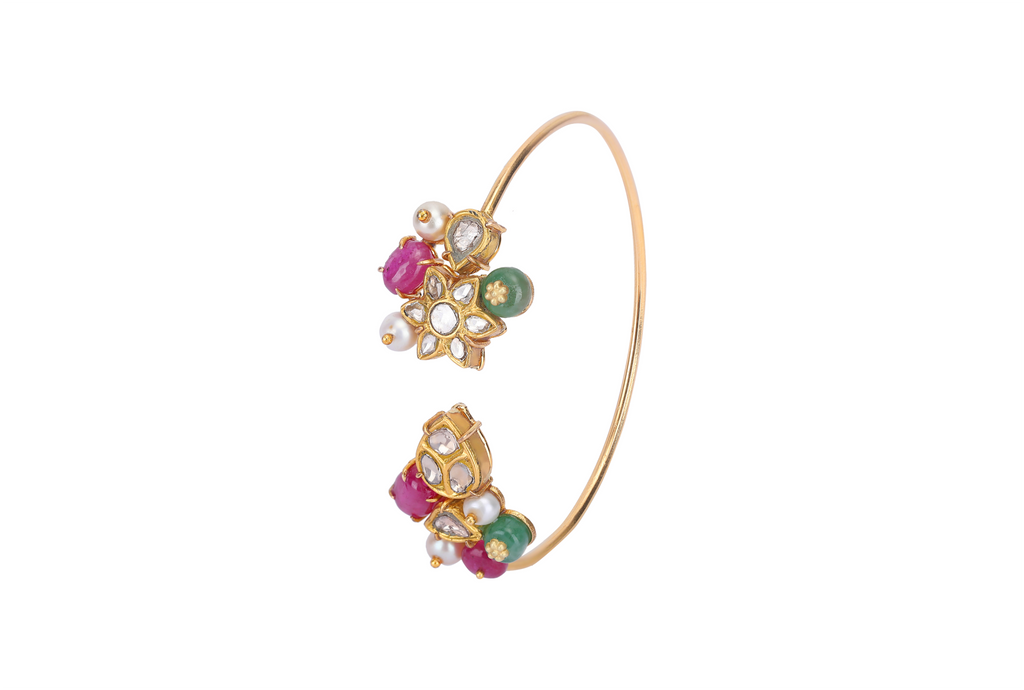 18K GOLD BRACELET STUDDED WITH UNCUT DIAMOND, RUBY AND EMERALDS