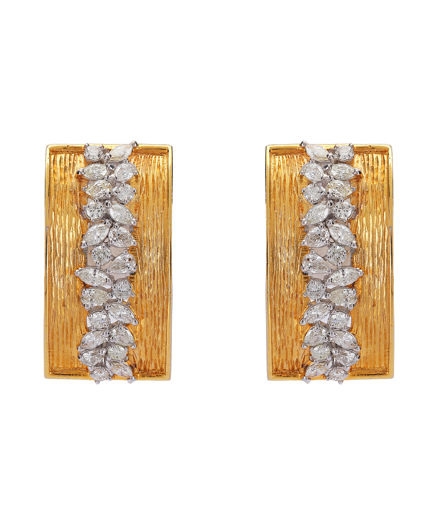 14K GOLD EARRINGS STUDDED WITH NATURAL DIAMONDS