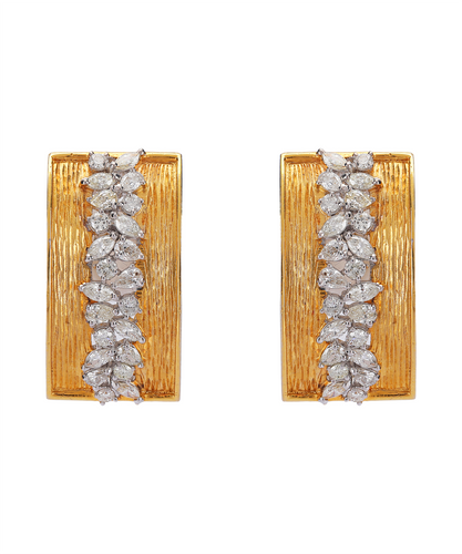 14K GOLD EARRINGS STUDDED WITH NATURAL DIAMONDS