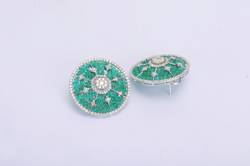 14K GOLD EARRINGS STUDDED WITH DIAMOND & EMERALD BEADS