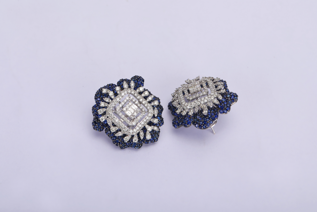 14K GOLD EARRINGS STUDDED WITH DIAMOND & BLUE SAPPHIRES