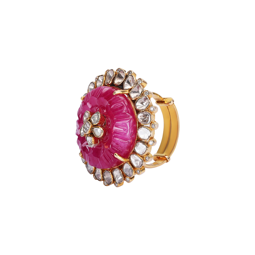 18K GOLD POLKI FUSION RING WITH CARVED RUBY