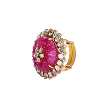 Load image into Gallery viewer, 18K GOLD POLKI FUSION RING WITH CARVED RUBY