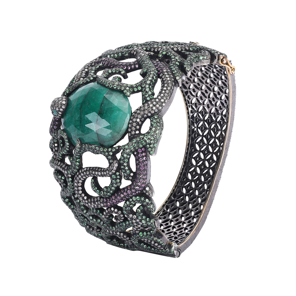 SILVER  BRACELET WITH DIAMOND AND EMERALD