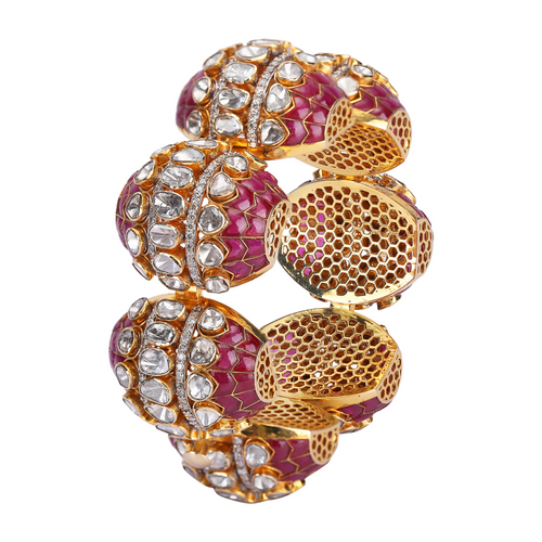 18K GOLD POLKI FUSION  BRACELET STUDDED WITH NATURAL GEMSTONES