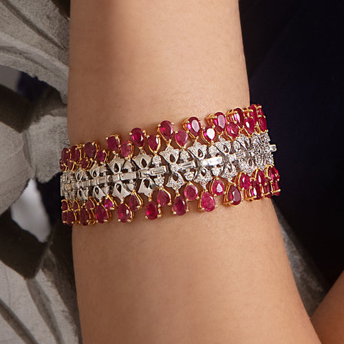 Tasveer Diamond And Ruby  Bracelet