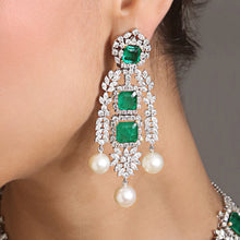 Load image into Gallery viewer, Tasveer Long Diamond Earrings