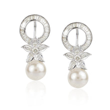 Load image into Gallery viewer, Oh So Luxe White Star Studs