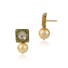 Load image into Gallery viewer, Boutique Kundan White Square Studs
