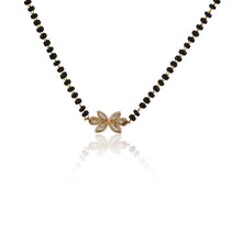 Load image into Gallery viewer, White Leaf Mangalsutra