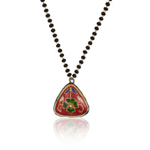 Load image into Gallery viewer, Polki Green triangle Mangalsutra