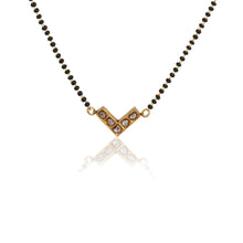 Load image into Gallery viewer, Polki White &quot;V&quot; Mangalsutra