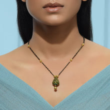 Load image into Gallery viewer, Polki Green drop Mangalsutra