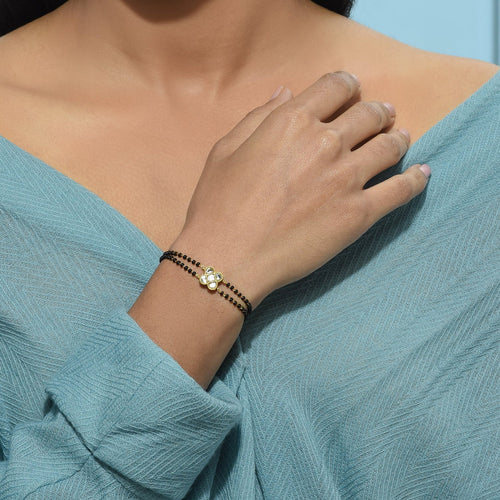 Polki White Flower Mangalsutra Bracelet