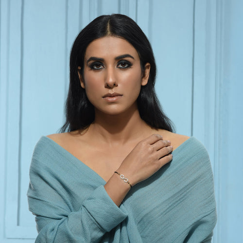 White Link Mangalsutra Bracelet