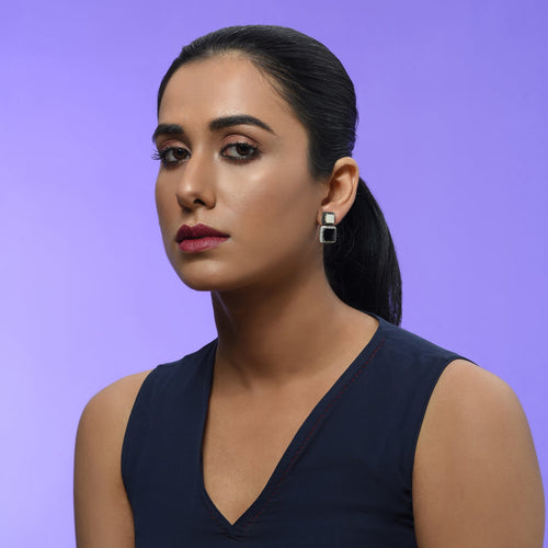 Oh So Luxe Black Square Ear Studs