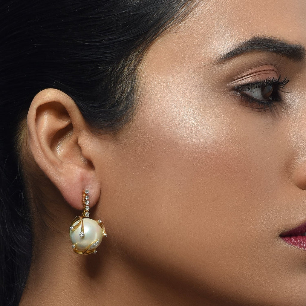 Oh So Luxe White Round Ear Studs